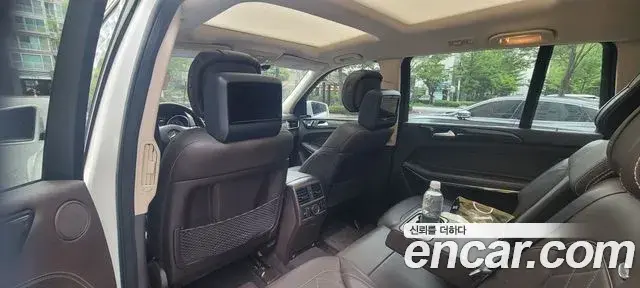 Mercedes-Benz GLS-Class 2019 — Фото 12/12