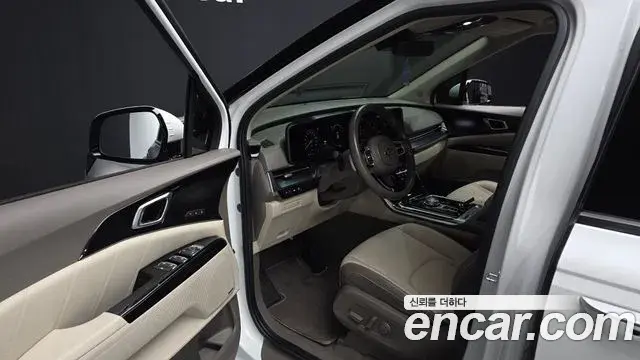 Kia Carnival 2021 — Фото 9/20