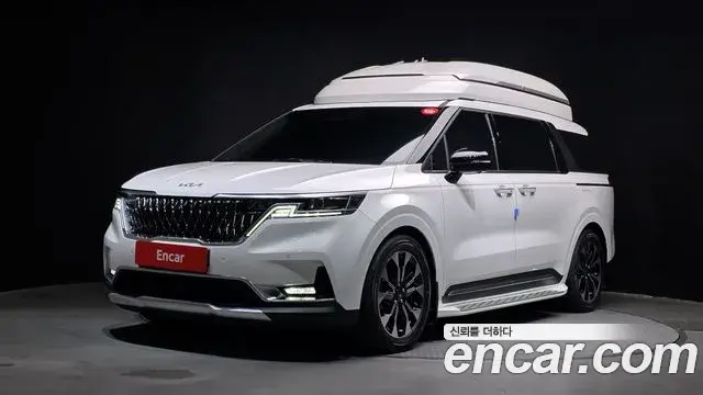 Kia Carnival 2021 — Фото 1/20