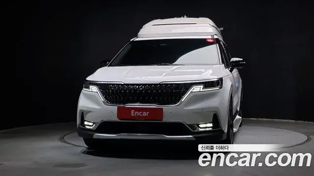 Kia Carnival 2021 — Фото 3/20