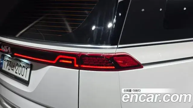 Kia Carnival 2021 — Şəkil 27/34