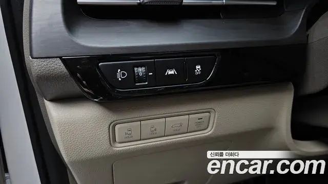 Kia Carnival 2021 — Şəkil 34/34