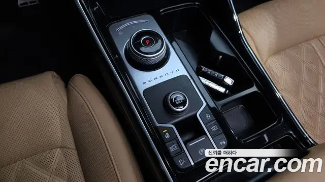 Kia Sorento 2022 — Фото 9/20