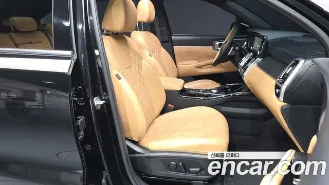 Kia Sorento 2022 — Фото 11/20