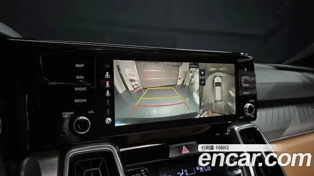 Kia Sorento 2022 — Фото 15/20