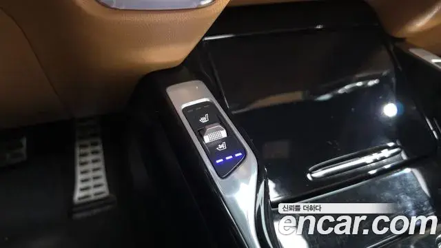 Kia Sorento 2022 — ფოტო 22/43