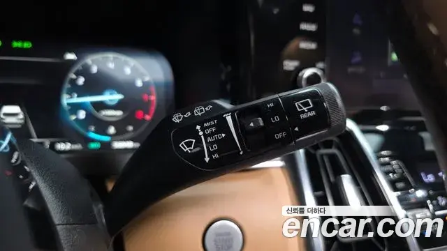 Kia Sorento 2022 — ფოტო 41/43