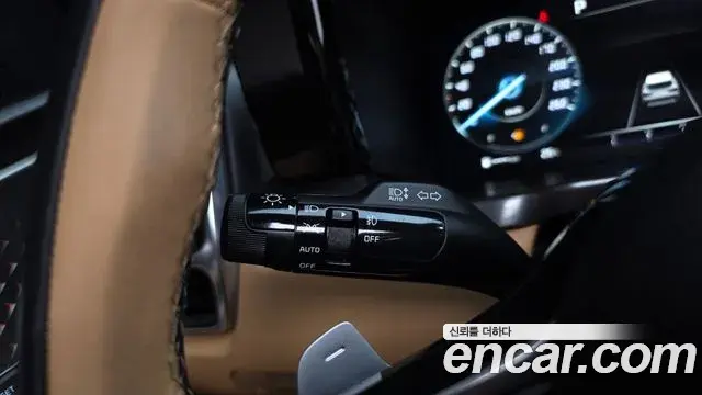 Kia Sorento 2022 — ფოტო 19/43