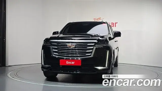 Cadillac Escalade 2022 — Photo 19/20