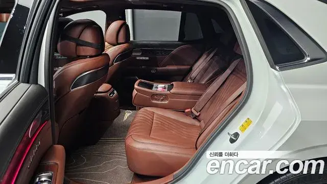 Genesis G90 2023 — Фото 12/20