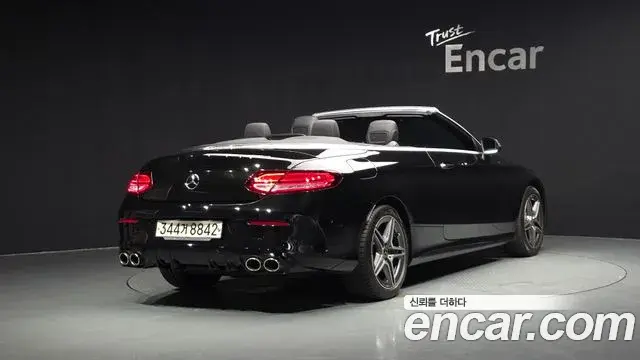 Mercedes-Benz C-Class 2019 — Фото 2/20