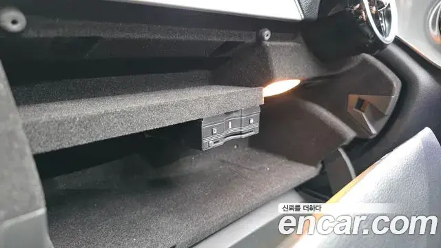 Mercedes-Benz C-Class 2019 — ფოტო 23/35
