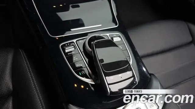 Mercedes-Benz C-Class 2019 — ფოტო 5/35