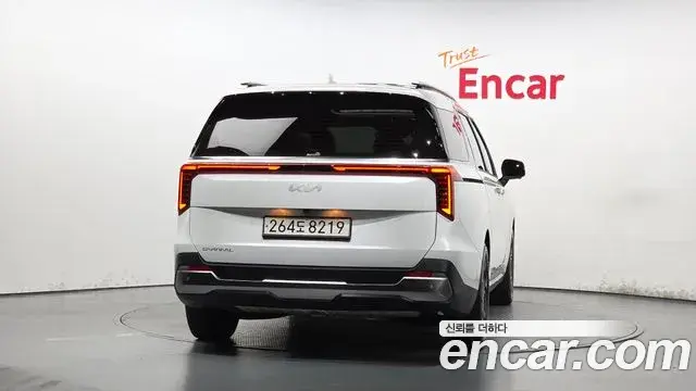 Kia Carnival 2024 — Photo 4/20