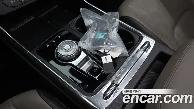 Kia Carnival 2024 — Photo 9/20