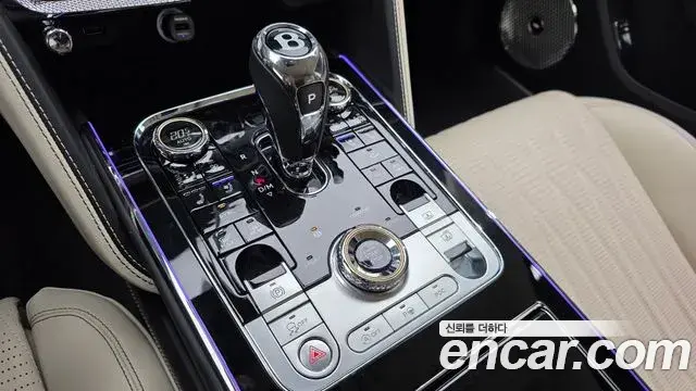 Bentley Flying Spur 2023 — ფოტო 1/37