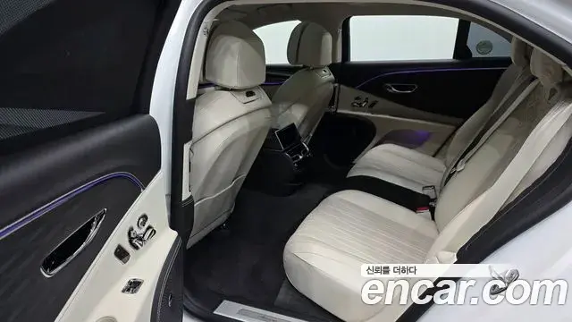 Bentley Flying Spur 2023 — ფოტო 12/37