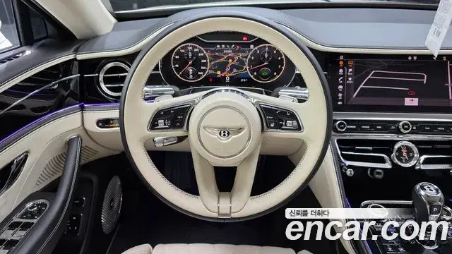 Bentley Flying Spur 2023 — ფოტო 26/37