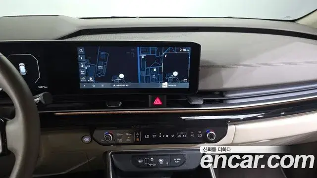 Kia Carnival 2024 — Şəkil 23/33