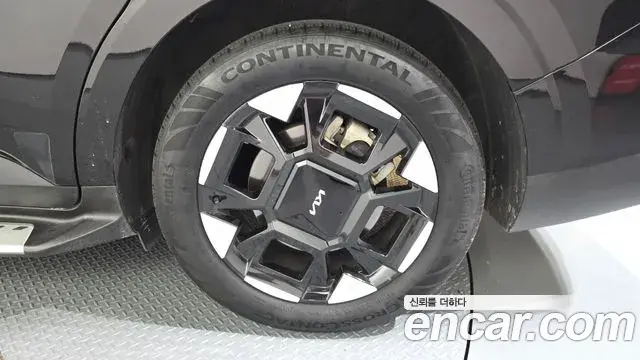 Kia Carnival 2024 — Şəkil 18/33