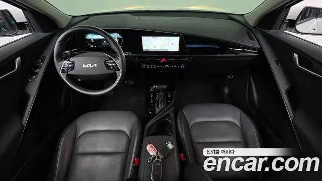 Kia Niro 2022 — Фото 7/20
