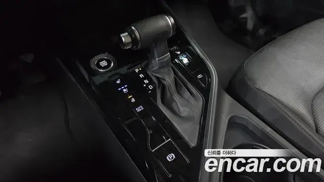 Kia Niro 2022 — Фото 9/20