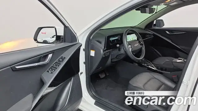 Kia Niro 2022 — Фото 10/20