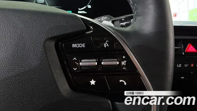 Kia Niro 2022 — Фото 17/20