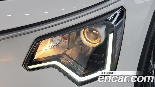 Kia Niro 2022 — Şəkil 25/35