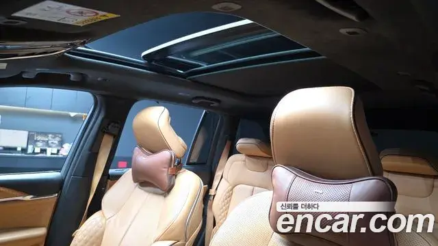 Jeep Grand Cherokee 2023 — Фото 19/20