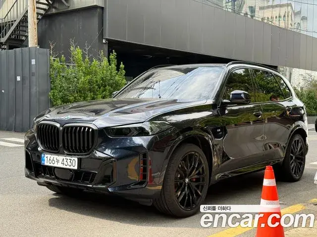 BMW X5 2025 — Фото 9/9