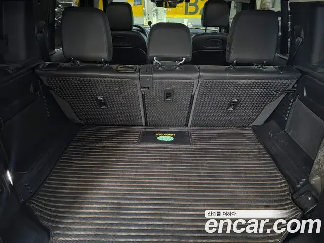 Land Rover Defender 2020 — Photo 11/20