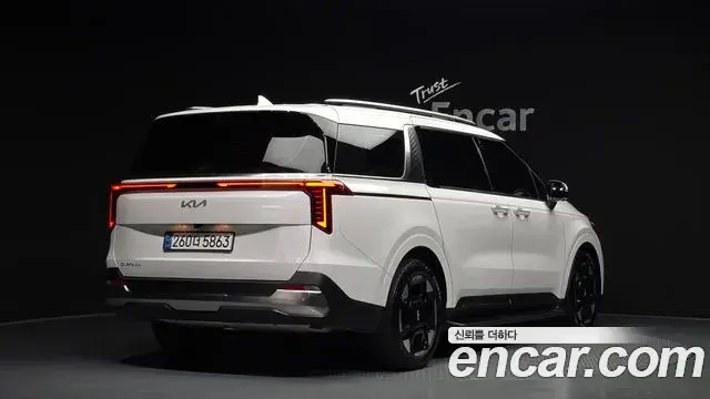 Kia Carnival 2024 — Photo 4/33