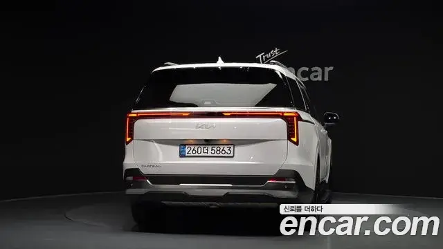 Kia Carnival 2024 — Photo 26/33