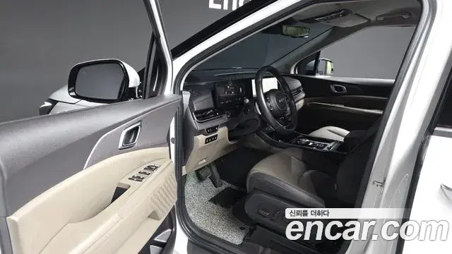 Kia Carnival 2024 — Photo 31/33