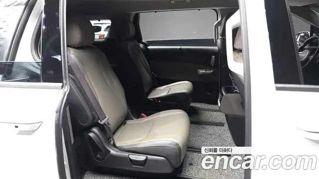 Kia Carnival 2024 — Photo 1/33