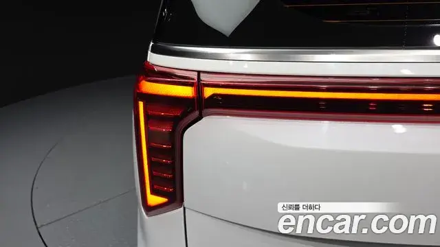 Kia Carnival 2024 — Photo 16/33
