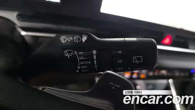 Kia Carnival 2024 — Photo 28/33