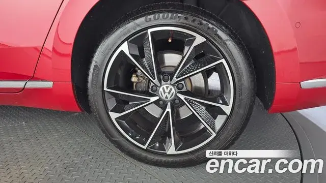 Volkswagen Arteon 2019 — Photo 21/38
