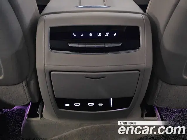 Cadillac Escalade 2021 — Photo 9/20
