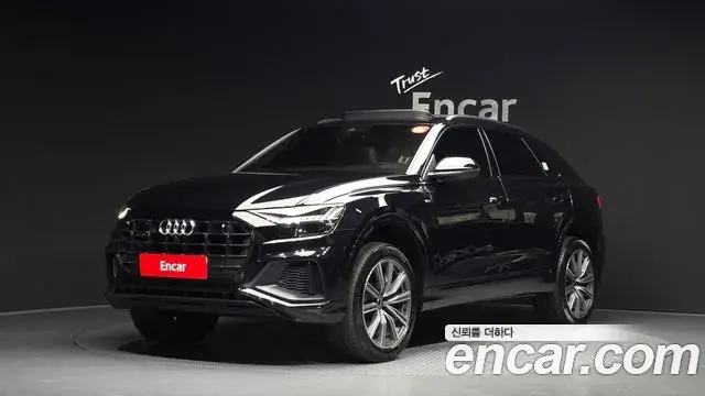 Audi Q7 2021 — Фото 1/20