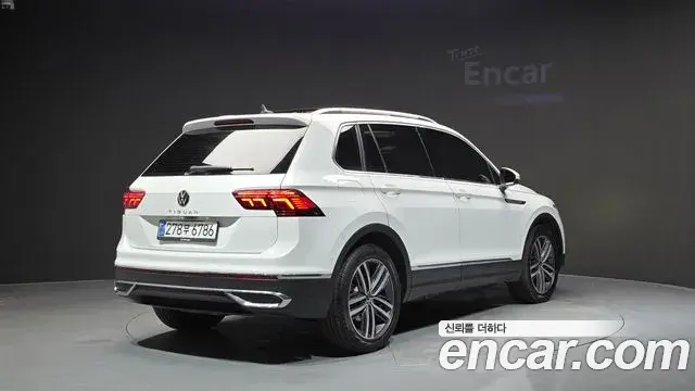 Volkswagen Tiguan 2021 — Photo 14/34