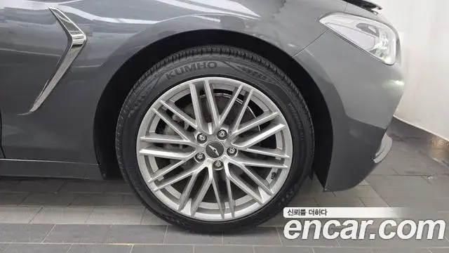 Genesis G70 2019 — ფოტო 18/37
