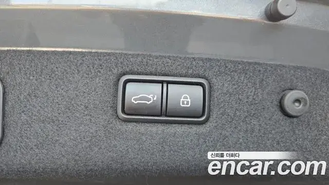 Genesis G70 2019 — ფოტო 14/37