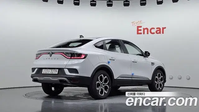 Renault Samsung Arkana 2025 — Фото 1/20