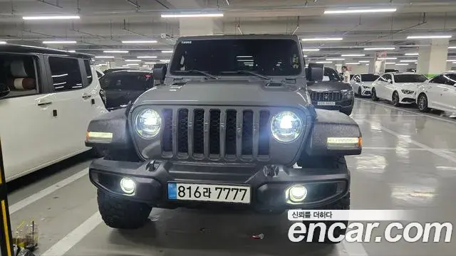 Jeep Gladiator 2023 — ფოტო 5/12