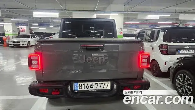 Jeep Gladiator 2023 — ფოტო 12/12