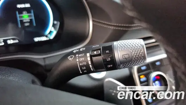 Genesis GV80 2022 — ფოტო 30/33