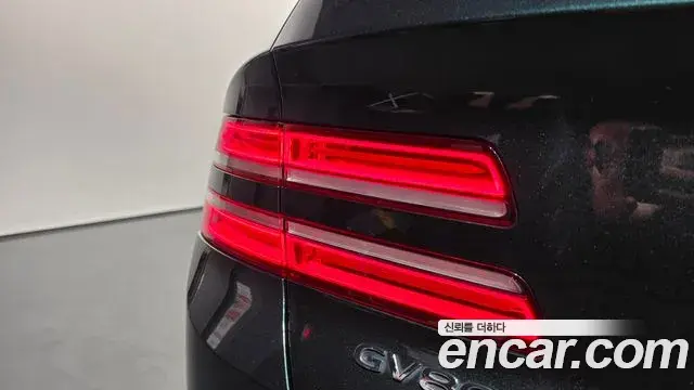 Genesis GV80 2022 — ფოტო 9/33