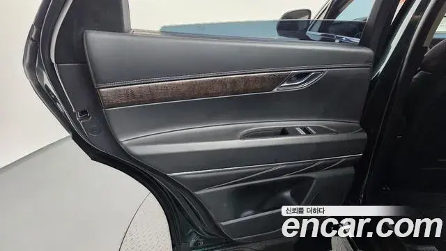 Genesis GV80 2022 — ფოტო 33/33